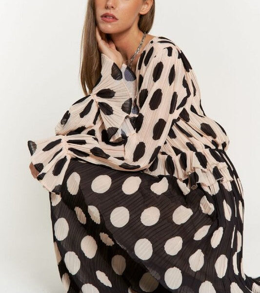 Chic Polka Dot Pleated Maxi Dress with Ruffled Long Sleeves