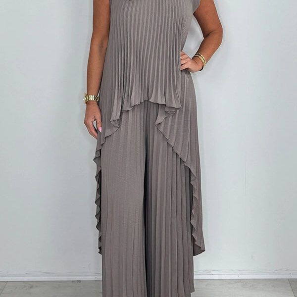Set of pleated short-sleeved irregular midi top and wide-leg trousers with elasticated waist