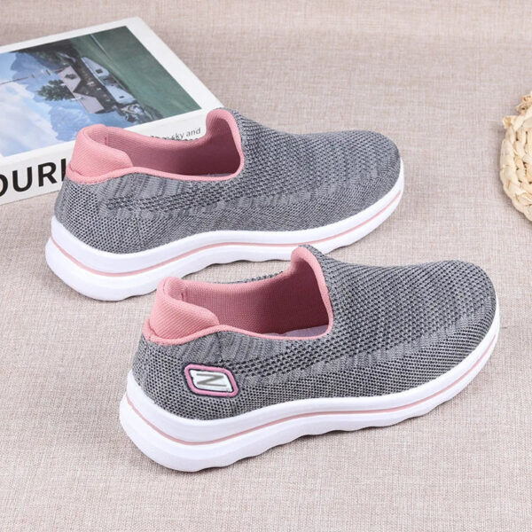 One-Step Casual Shoes for Women – Comfy, Versatile, and Mom-Approved