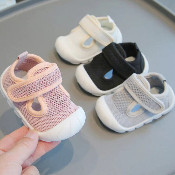 Unisex Baby Mesh Sandals – Breathable, Non-Slip First Shoes (0–3Y)
