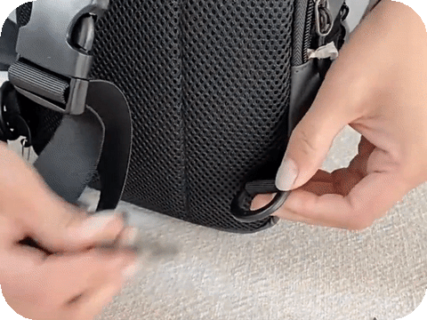 smart crossbody bag shoulder strap adjusted