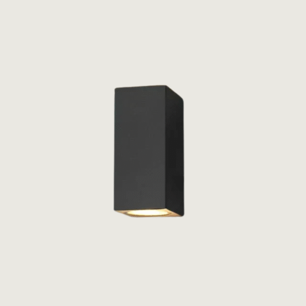 LumiSky - Stylish Outdoor Wall Lamp for a Bright Evening Atmosphere